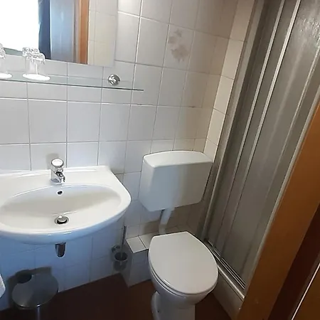 Zur Linde